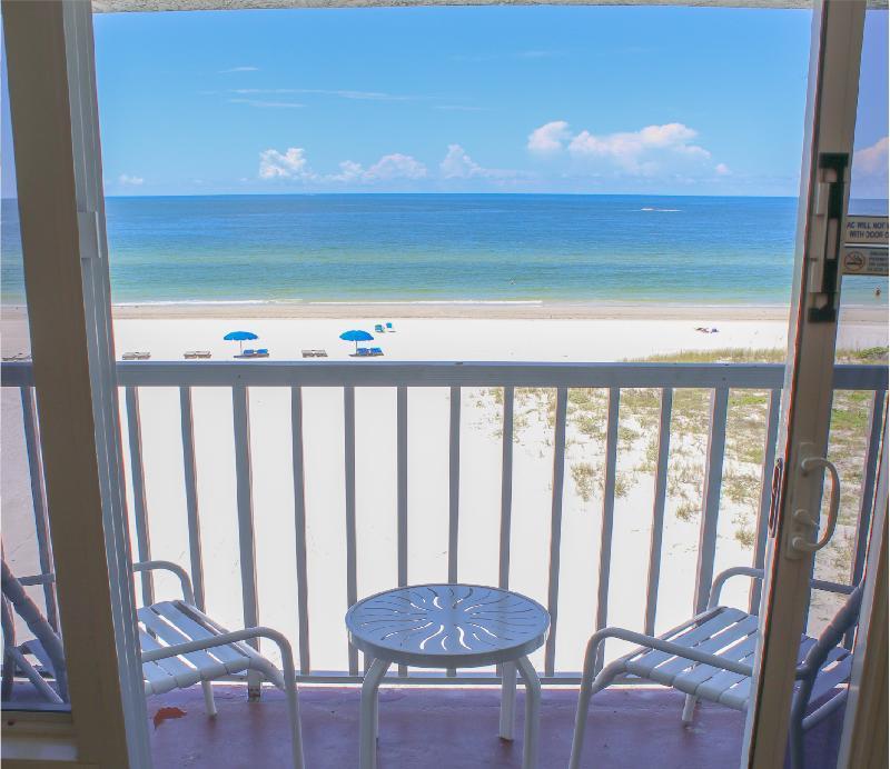 Barefoot Beach Club St. Pete Beach Εξωτερικό φωτογραφία